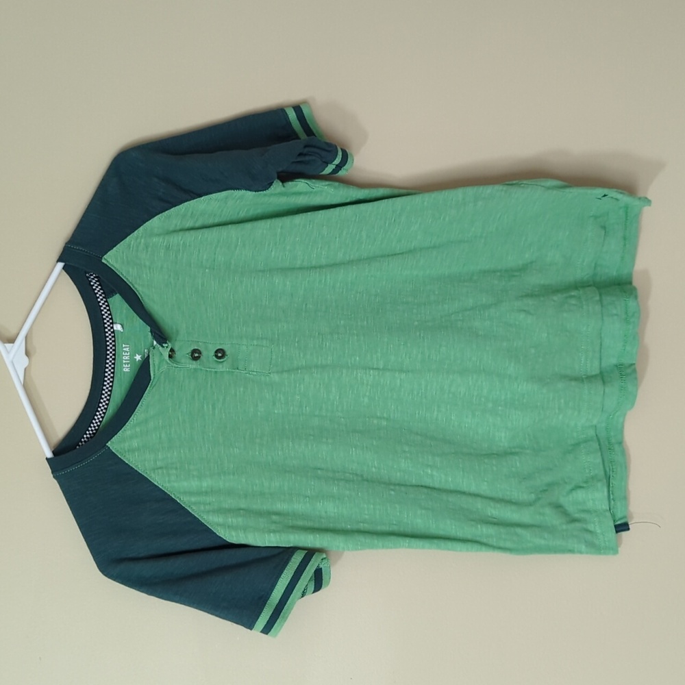 Boys Retreat Tee size M (11/12)